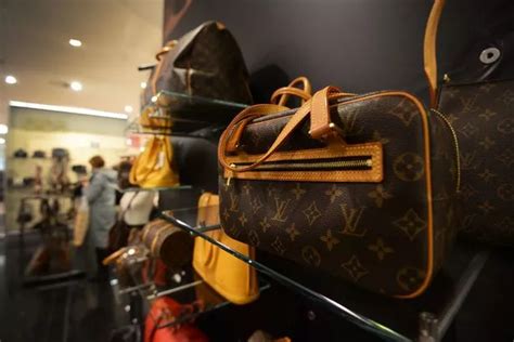 louis vuitton handbags manchester.